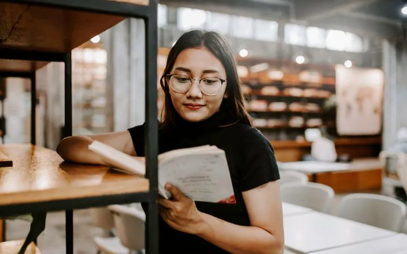 Myopia vs. Hyperopia: What Is the Difference?