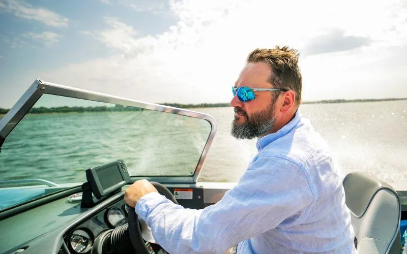 Polarized vs. Non-polarized Sunglasses: What Is the Difference?